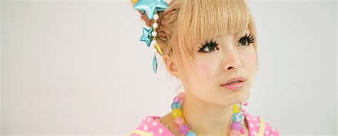 Pamyu Pamyu’s “Tokyo Meow Meow” Concert: A Feline Frenzy of Fun and Fashion!